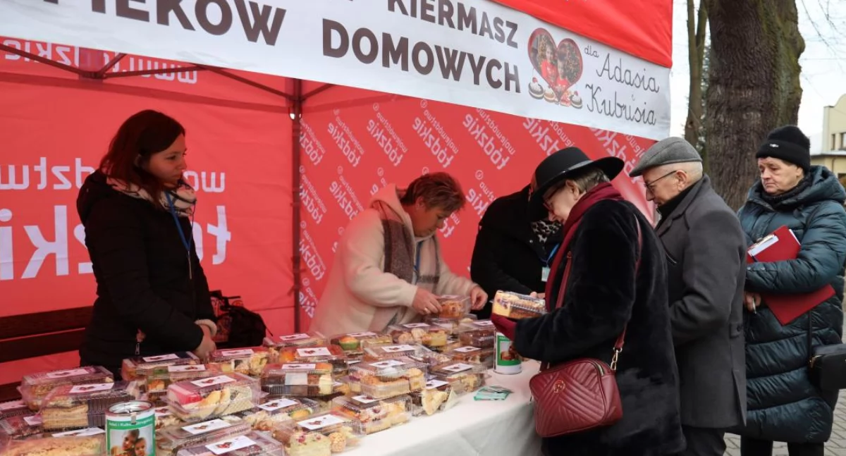 Egzamin na prawdziwego katolika zdali celująco. Piękny wynik charytatywnego kiermaszu ciast w Łyszkowicach