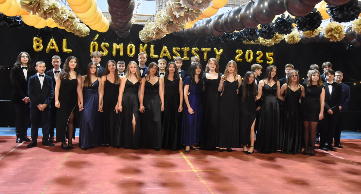 Uroczysty Bal Ósmoklasisty w Szkole Podstawowej nr 7 w Łowiczu (foto,film)