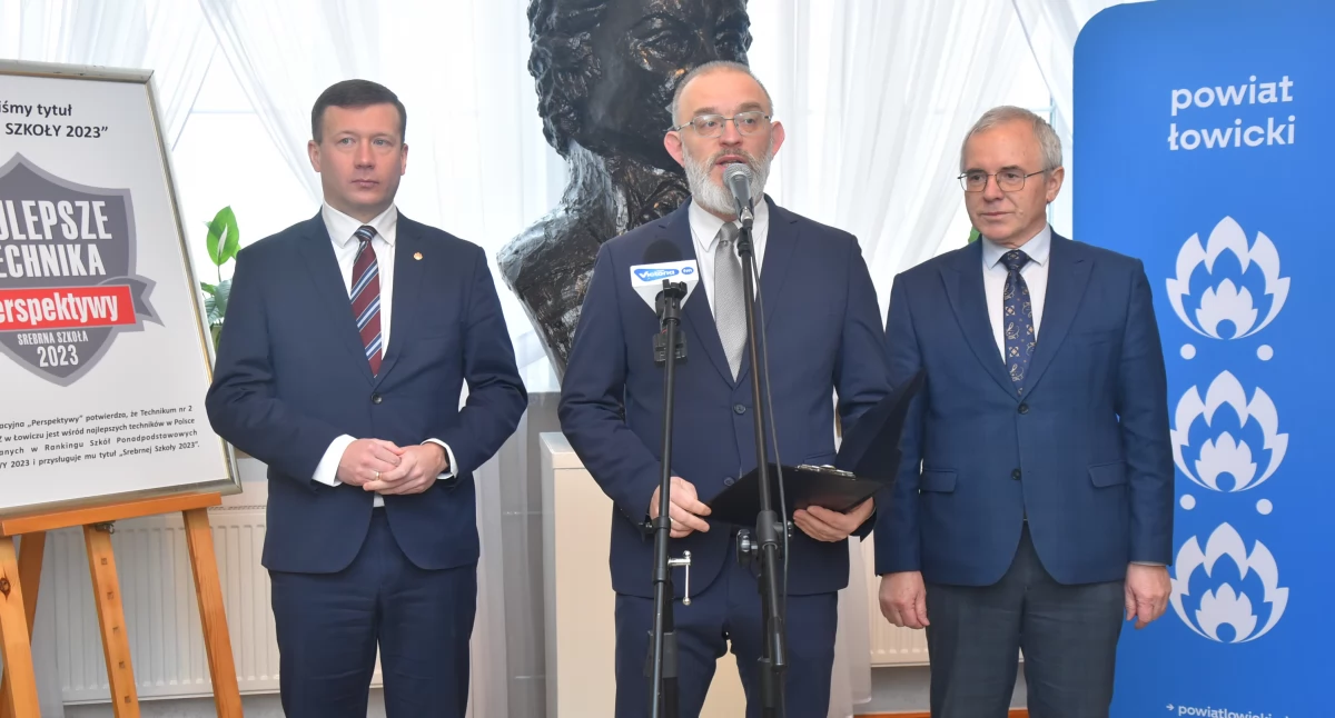 Ponad 2 miliony dofinansowania na modernizację szkoły na Blichu. Inwestycje w nowoczesność i tradycję (foto,film)
