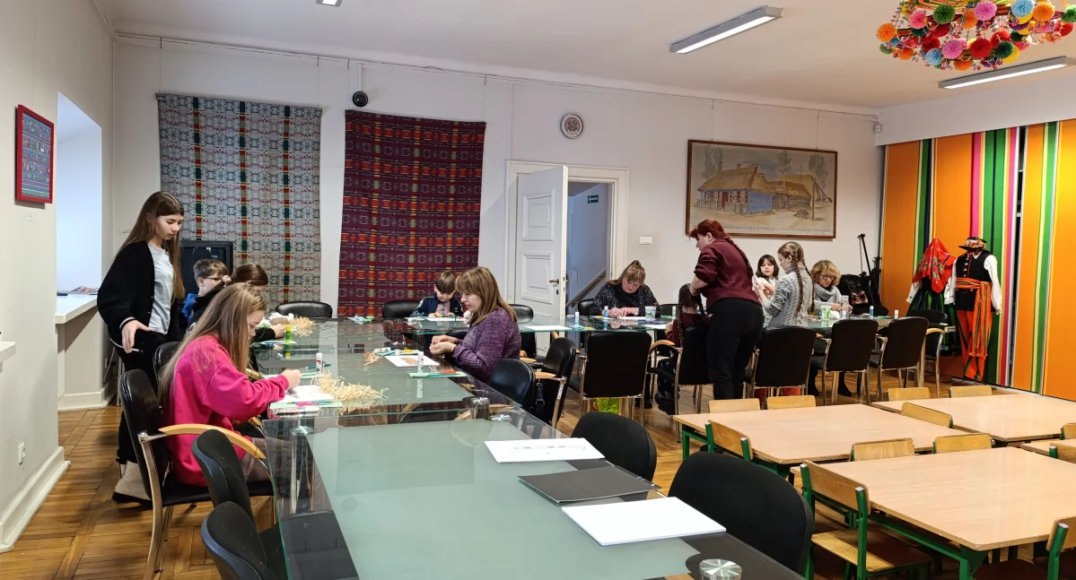 Collage zimowy w roli głównej, czyli ferie w Muzeum w Łowiczu (foto)