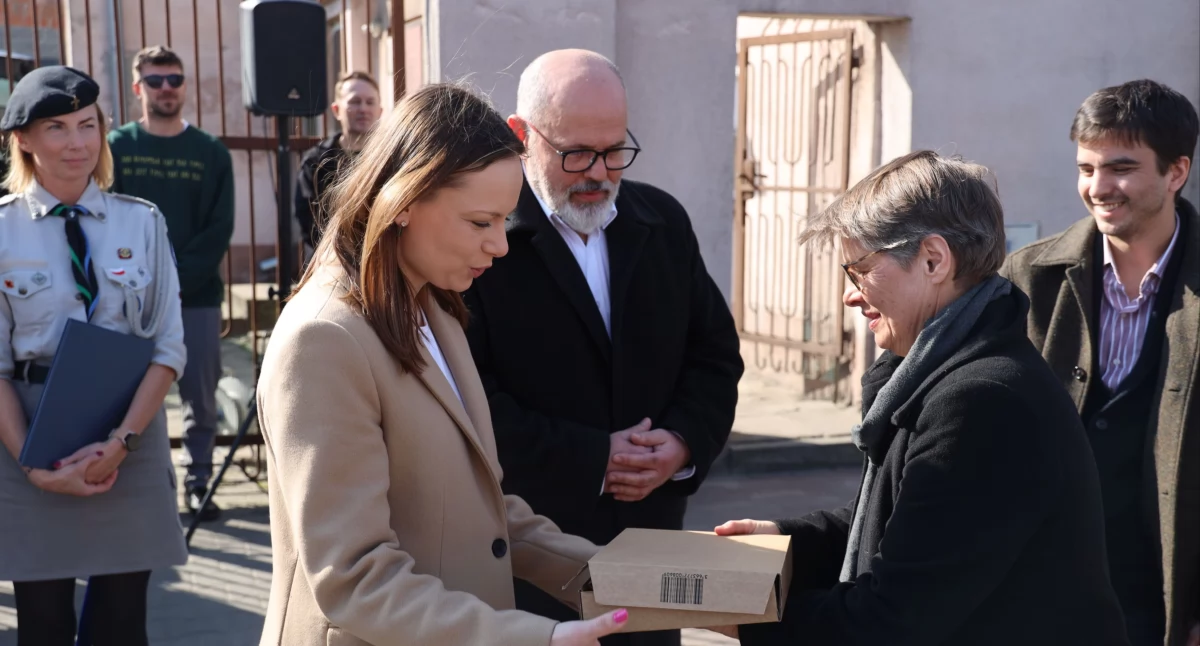 Łowicz. Obchody 80. rocznicy akcji „Uwolnić Cyfrę”. Miasto otrzymało cenną pamiątkę (foto, film)