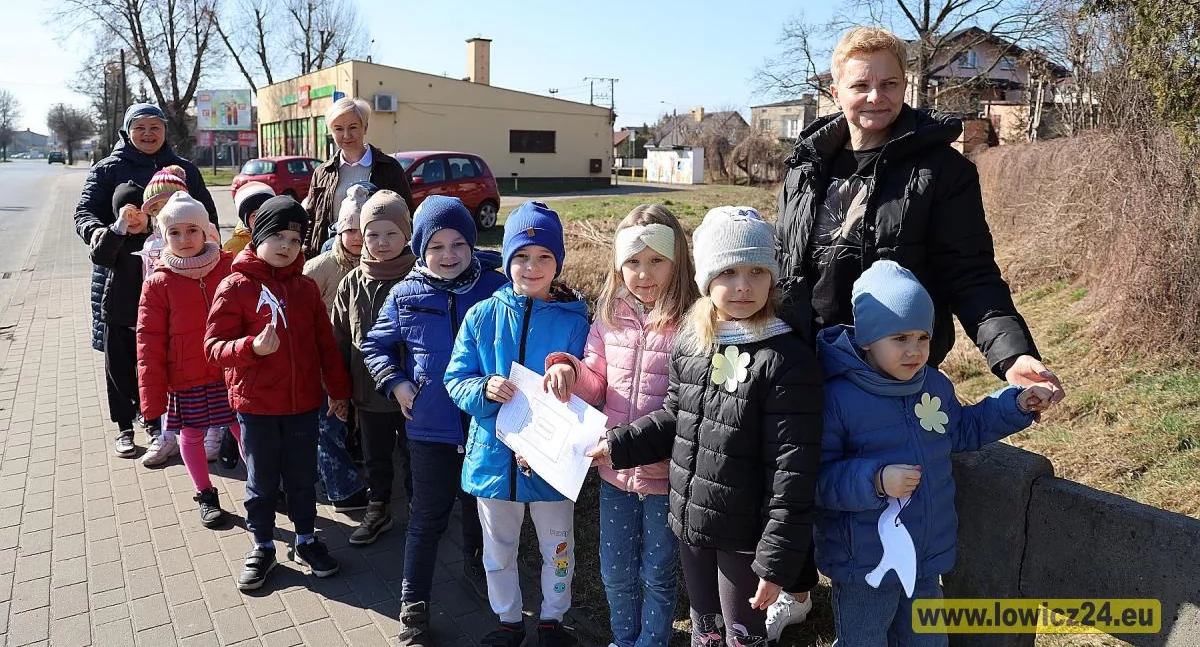Przedszkolaki na poszukiwaniach Wiosny! (foto)