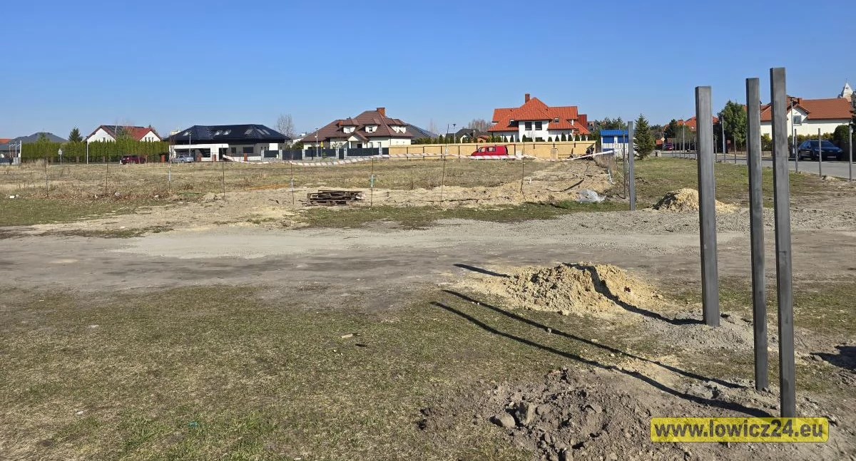 Łowicka Spółdzielnia Mieszkaniowa wraca do budowy bloków po 30 latach (foto)