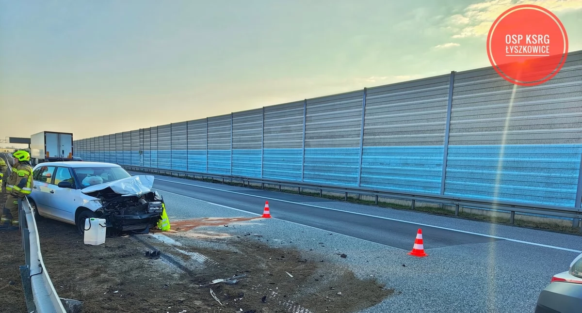 Wypadek na autostradzie A2 pod Łowiczem. Jedna osoba wymagała pomocy