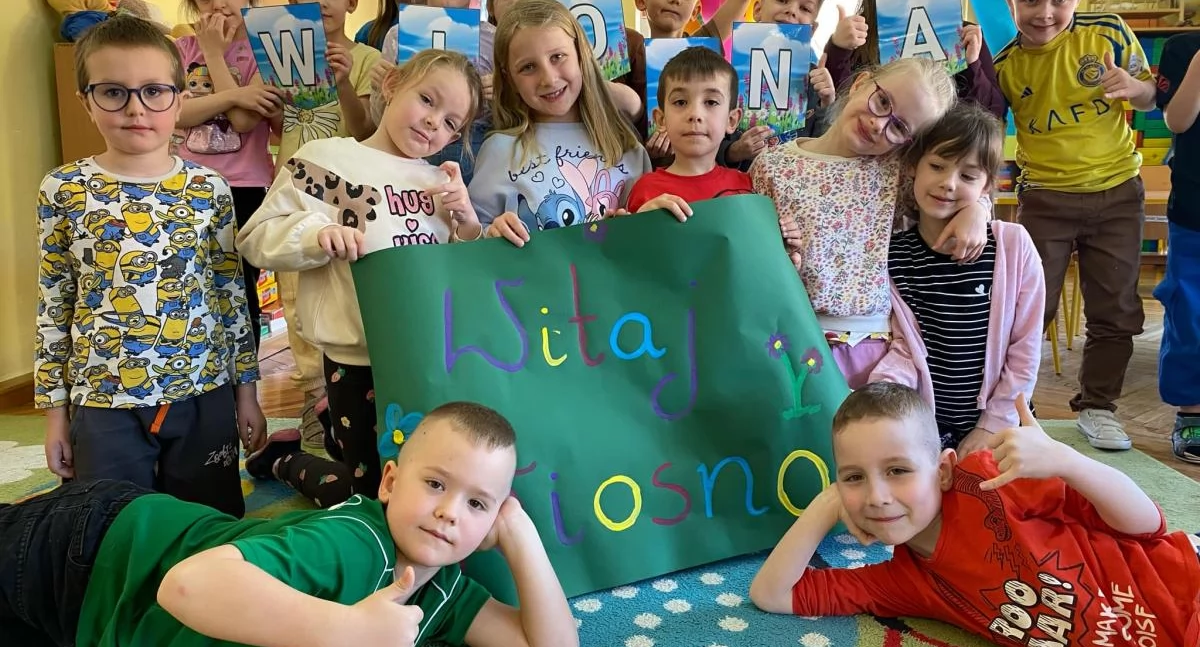 Przedszkolaki ze Słoneczka radośnie przywitały wiosnę (foto)