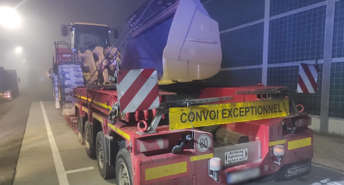 Inspektorzy kontrolowali przeładowane ciężarówki. Rekordzista ważył ponad 74 tony! (foto)
