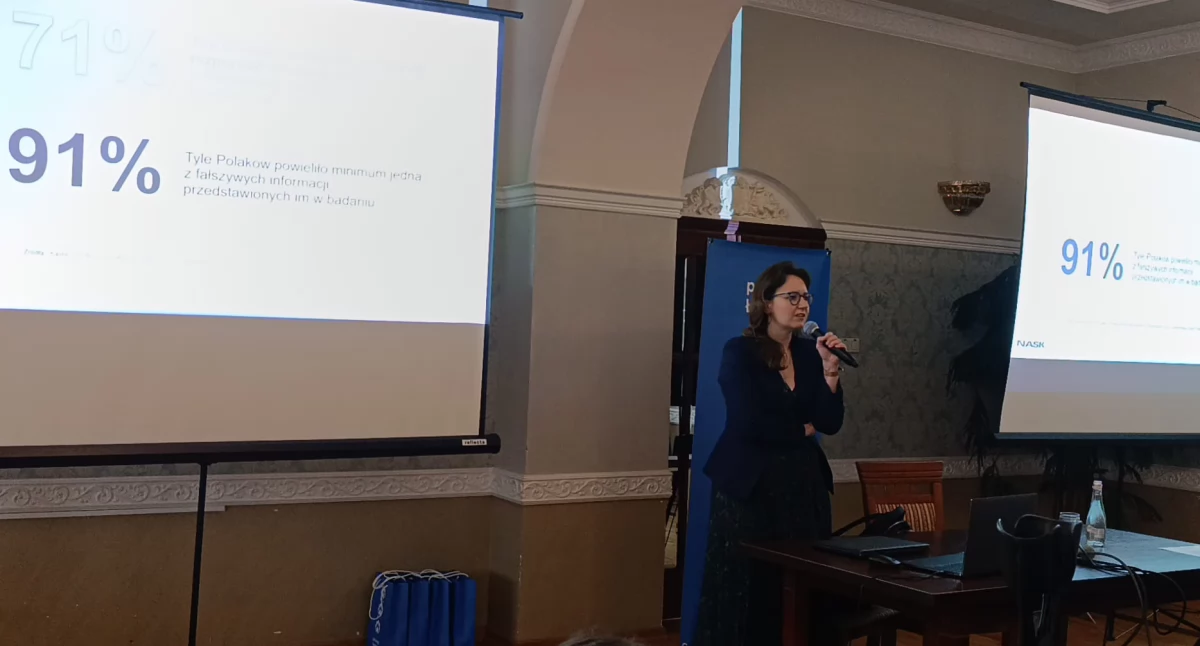 Powiat Łowicki kontra cyberzagrożenia. Edukacja kluczem do bezpieczeństwa (foto,film)