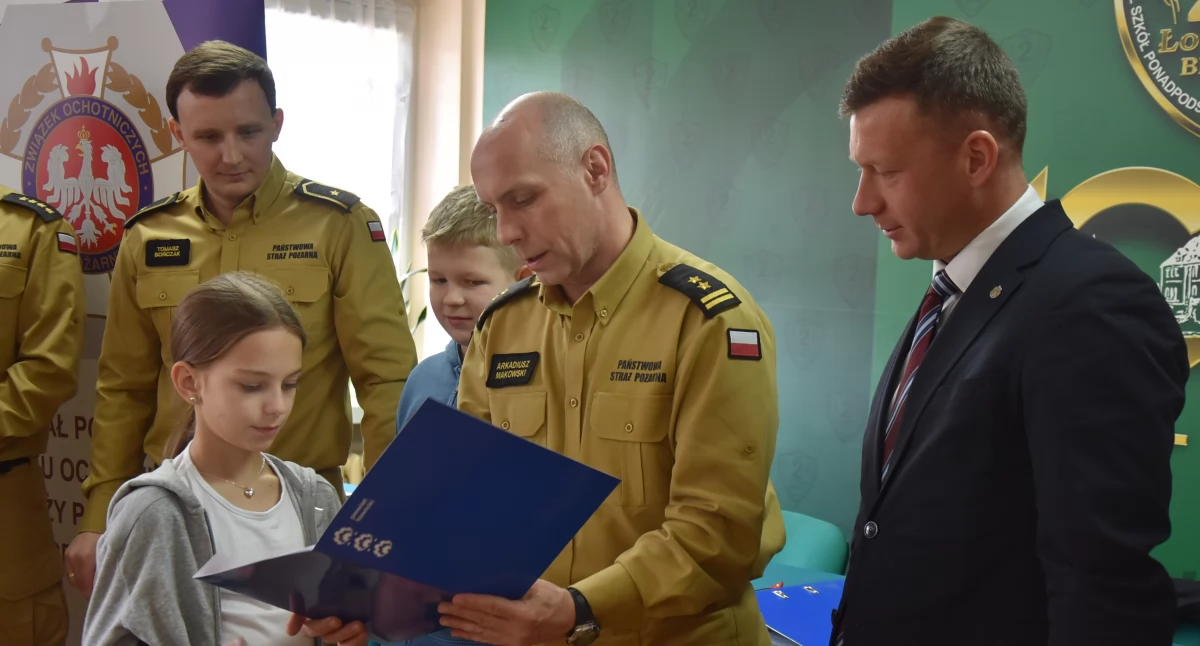 Młodzież na straży bezpieczeństwa – turniej wiedzy pożarniczej w Łowiczu (foto)