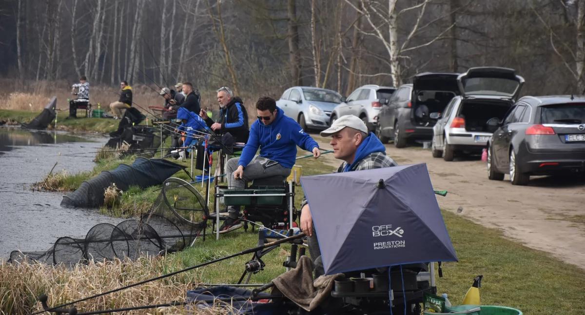 Feederowe Mistrzostwa Koła PZW w Łowiczu. Emocjonująca rywalizacja nad zalewem (foto)