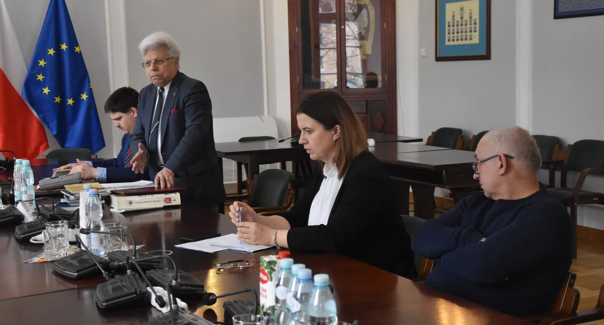 Wiedza o Łowiczu w jednej książce? Trwają prace nad encyklopedią miasta (foto)