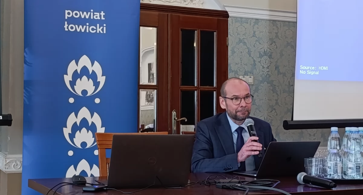 Edukacja w obliczu przemian. Konferencja z udziałem specjalistów (foto,film)