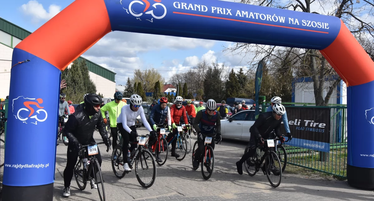 Łowicz na trasie maratonu rowerowego „Grand Prix Amatorów na Szosie” (foto,film)