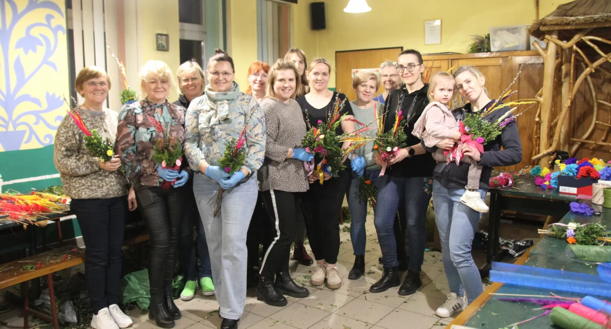 Na Korabce robią palemki wielkanocne. Chcą wesprzeć chorą Marcelinkę (foto)