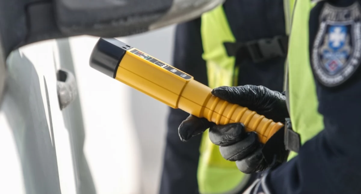 Jazda pijanego kierowcy bmw zakończyła się na ogrodzeniu posesji!