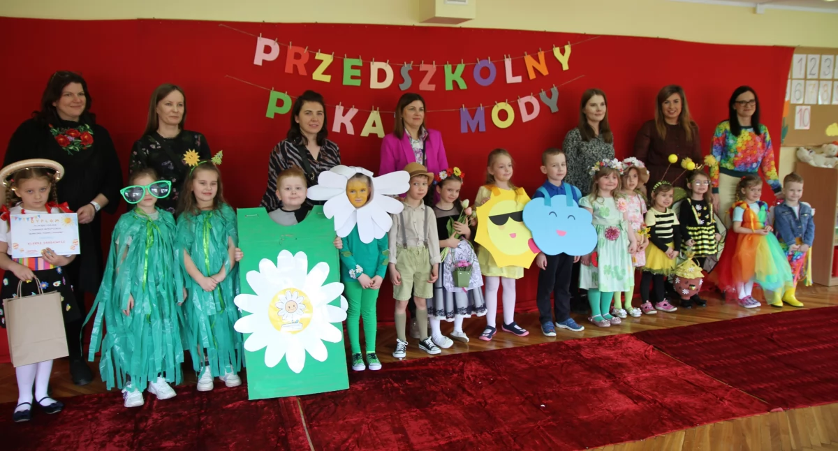 Łowicz. Konkurs „Słonecznie, modnie i pogodnie” w Przedszkolu nr 4 „Słoneczko” (foto, film)