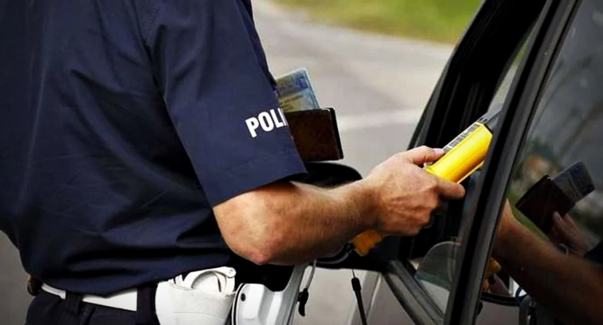 Brak prawa jazdy i promil alkoholu u nastolatka! Czujność świadka zapobiegła nieszczęściu