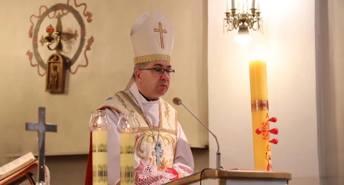 Łowicki biskup zaprasza na Mszę św. w intencji zmarłego papieża Franciszka