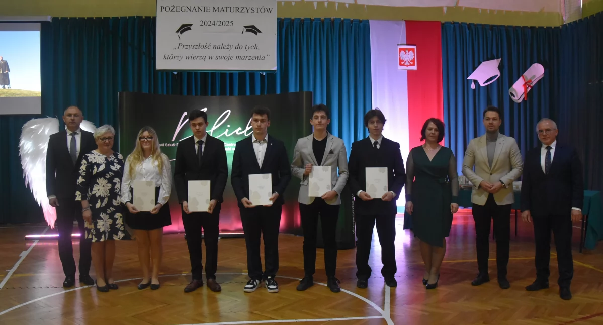 Szkoła na Blichu pożegnała tegorocznych maturzystów (foto, film)