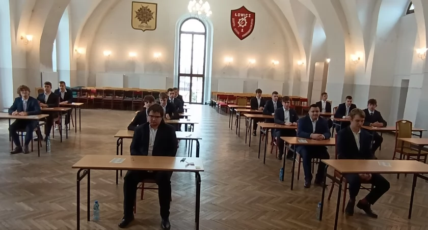 Maturzyści z „Mechanika” rozpoczęli egzaminacyjny maraton (foto)