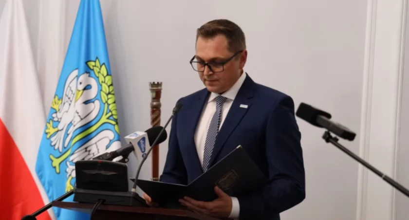 Jak oceniasz pierwszy rok kadencji burmistrza Łowicza Mariusza Siewiery? Znamy wyniki sondy