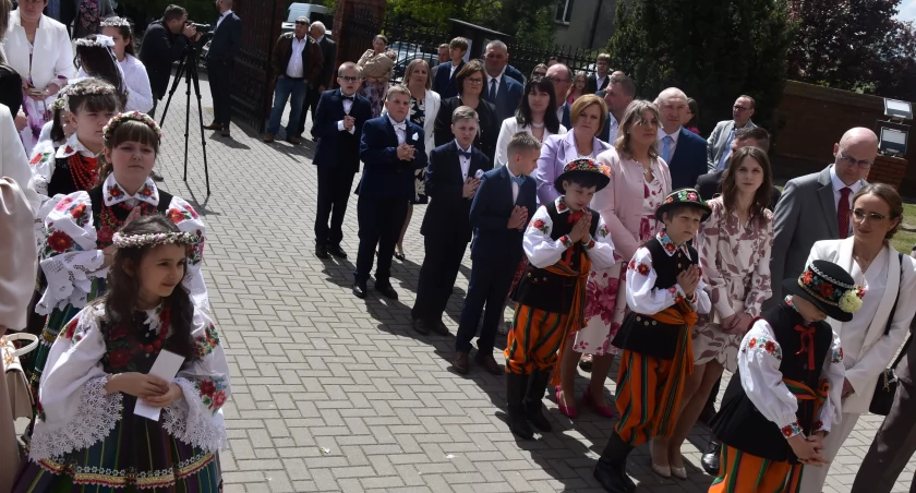 Pierwsza Komunia Święta w Bąkowie Górnym (foto, film)