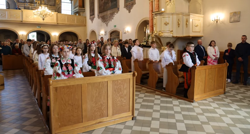 Rocznica Pierwszej Komunii Świętej w parafii Świętego Ducha w Łowiczu (foto)
