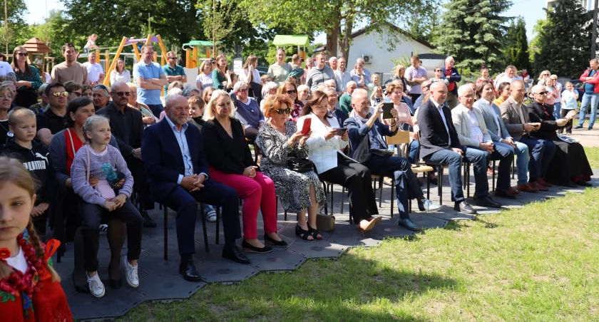 Otwarcie skweru i placu zabaw w Bełchowie (foto, film)