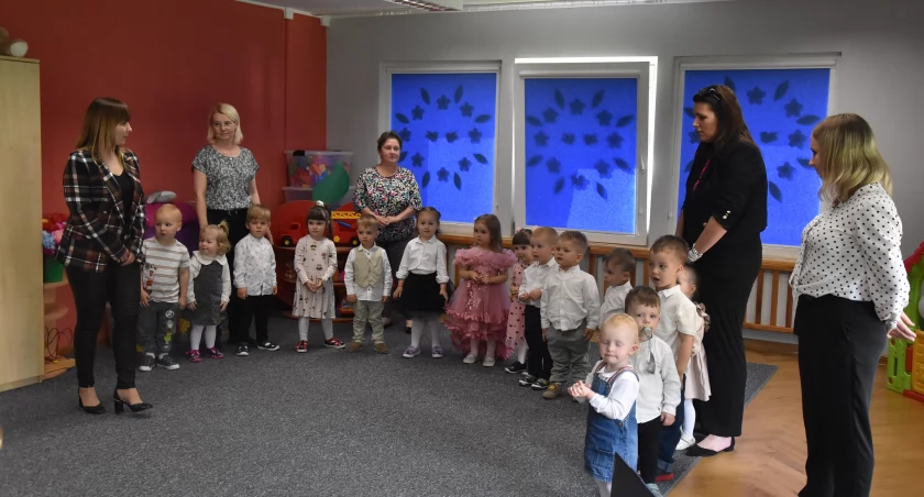 Dzieci z miejskiego żłobka uczciły Dzień Matki (foto,film)