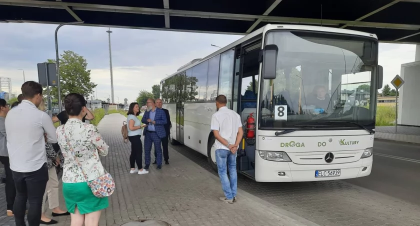 Powraca „Droga do kultury”! Ruszają turystyczne kursy po powiecie łowickim