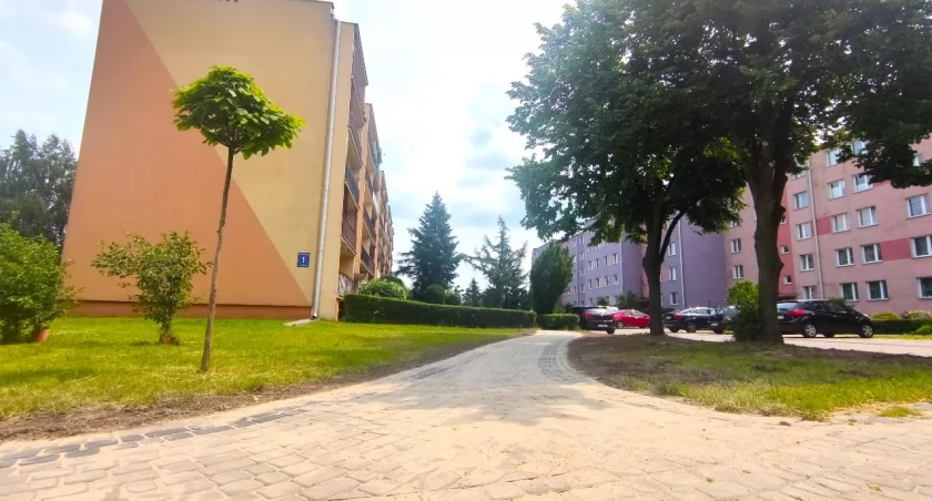 Nowe chodniki i odwodnienie przy Podwórku Nivea na osiedlu Marii Konopnickiej (foto)