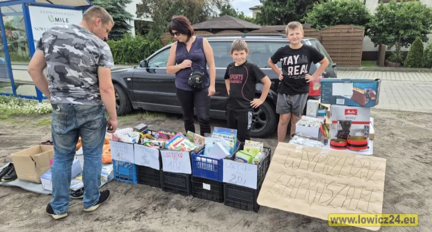 Kolejna wyprzedaż garażowa na łowickich Górkach (foto)