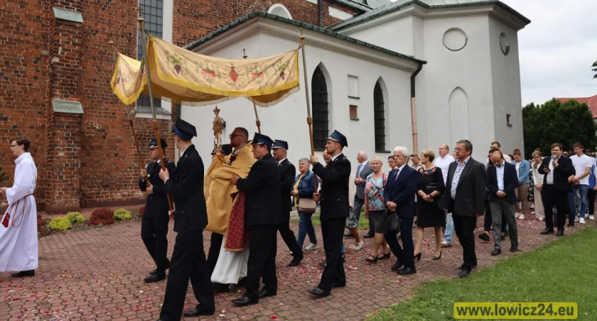 Uroczystość Zesłania Ducha Świętego w parafii Świętego Ducha w Łowiczu (foto)