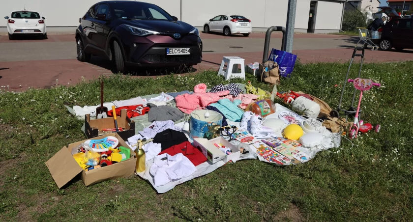 Wyprzedaż garażowa na łowickich Górkach (foto)