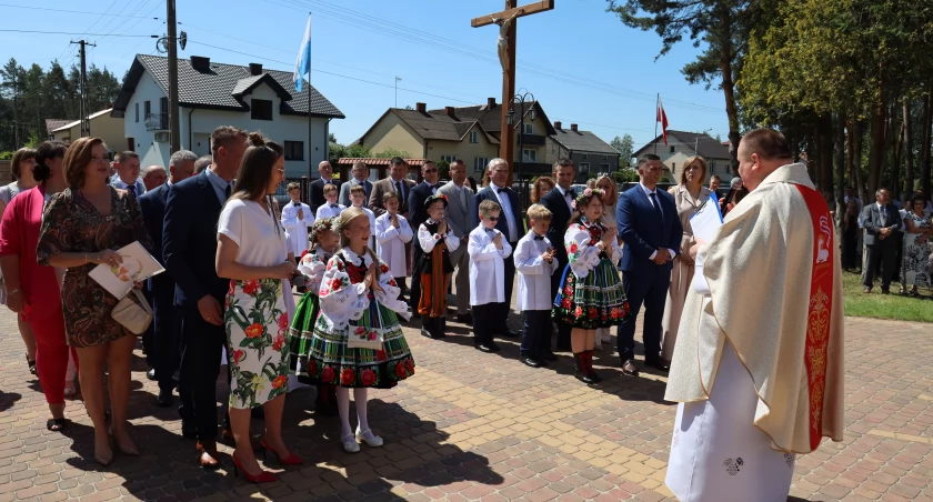 Pierwsza Komunia Święta w Bobrownikach (foto, film)