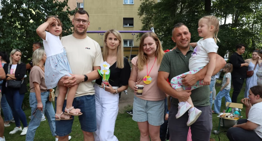 Rodzinny piknik w Przedszkolu nr 3 „Pszczółka Maja” w Łowiczu (foto)