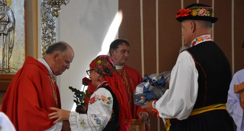 Parafianie dziękowali ks. prałatowi Wiesławowi Wronce za lata posługi (foto)