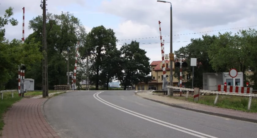 Łowicz bez wsparcia z PLK! Przejazd kolejowy w ul. Mostowej poza listą zadań do realizacji