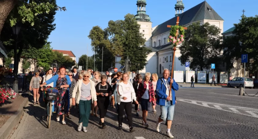 Diecezja łowicka zaprasza całe rodziny na pielgrzymkę do Miedniewic