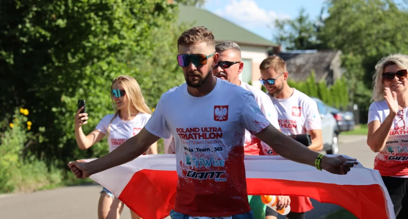 Poland Ultra Triathlon. Mateusz Wiśniewski z nieoficjalnym rekordem świata! (foto, film)