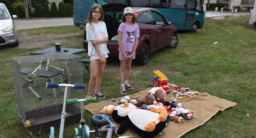 Mały biznes – wielka radość. Dzieci handlują na Górkach (foto)