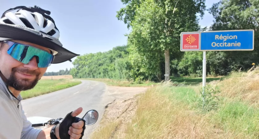 Rowerem przez Europę. Marcin Kobuszewski wraca z Wyspy Jersey do Łowicza (foto)