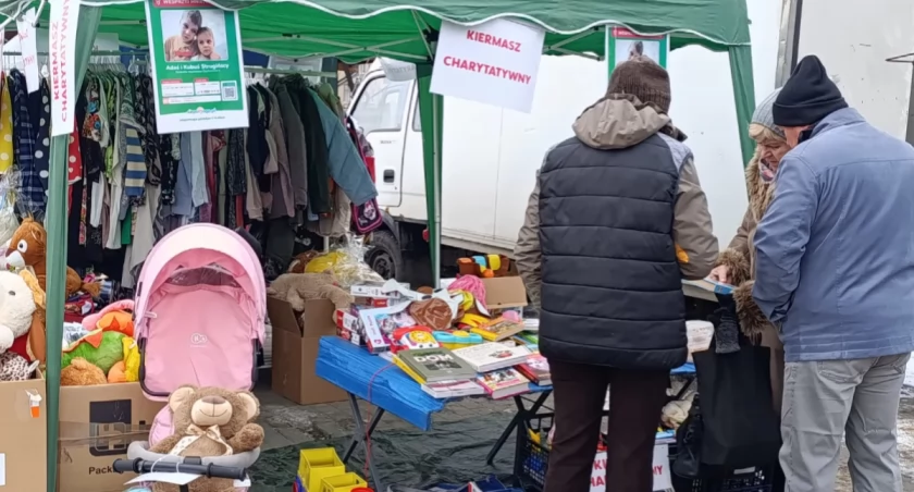 Pomóż Adasiowi i Kubusiowi. Kiermasz już w sobotę na miejskim targowisku