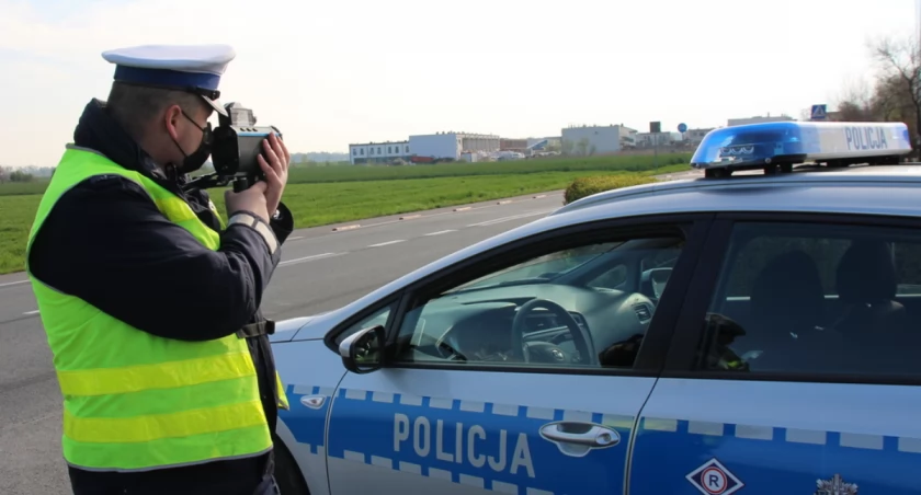 Krępa. Jechał za szybko i wpadł w ręce policji! 
