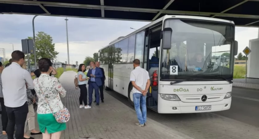 „Droga do kultury” wciąż w trasie – odkryj najpiękniejsze miejsca powiatu łowickiego