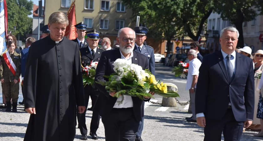 Łowicz uczcił Dzień Wojska Polskiego i Wniebowzięcie NMP (foto,film)
