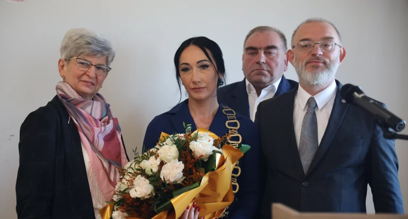 Aneta Tybuś zaprzysiężona na burmistrza miasta i gminy Kiernozia. Będą kolejne wybory (foto, film)