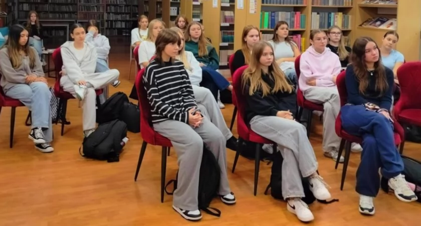 O sercu na różne sposoby w bibliotece ZSP nr 4 (foto)
