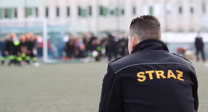 Tragiczny finał akcji ratunkowej pod Kiernozią. Nie żyje młody mężczyzna