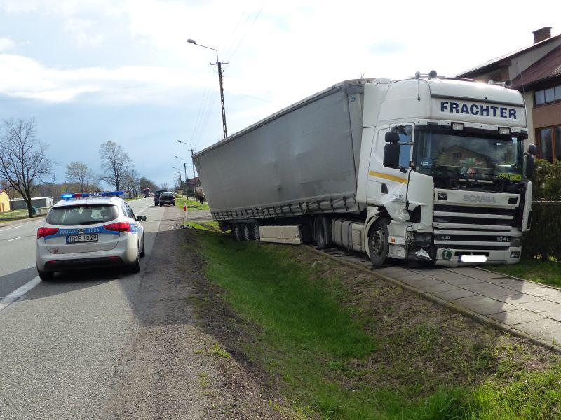 Kolizje w Jamnie, Michałówku i na A2