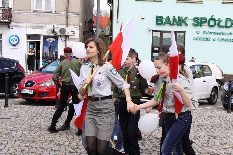 Ruszyli w miasto z biało-czerwoną